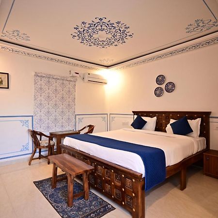 The Castle Crown - Hem Vilas Resort Ranthambhore 萨瓦伊马多普尔 外观 照片